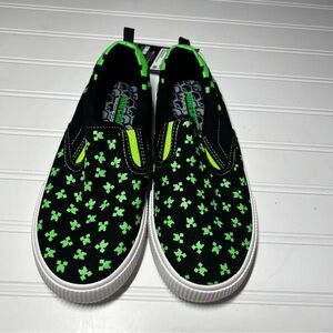 Minecraft Kids Sneakers Size 2 Black/Green Slip On NWT